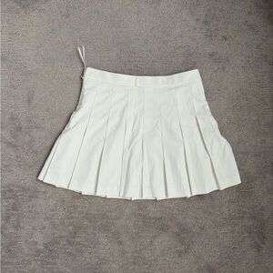 Uniqlo Cream Pleated Skirt
